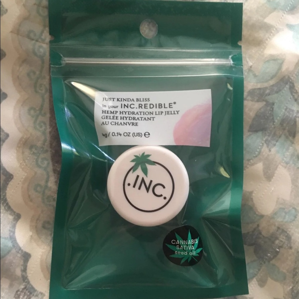 Incredible lip balm
